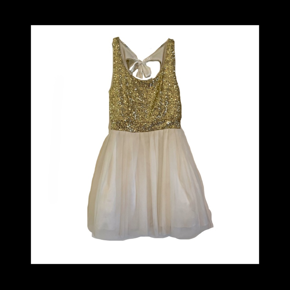 Gold sparkle dress!! ✨